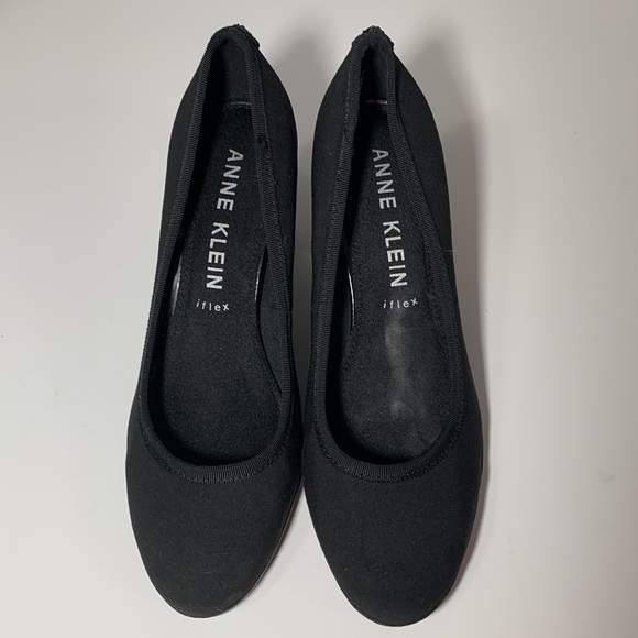 Anne Klein iflex heels in black, Size 6.5M very good condition, great fabric - Picture 3 of 9